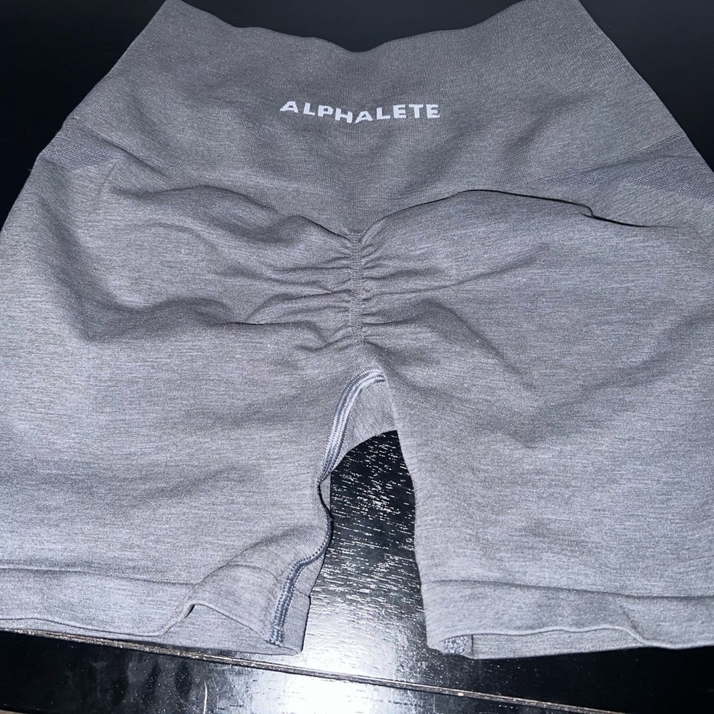Alphalete amplify shorts